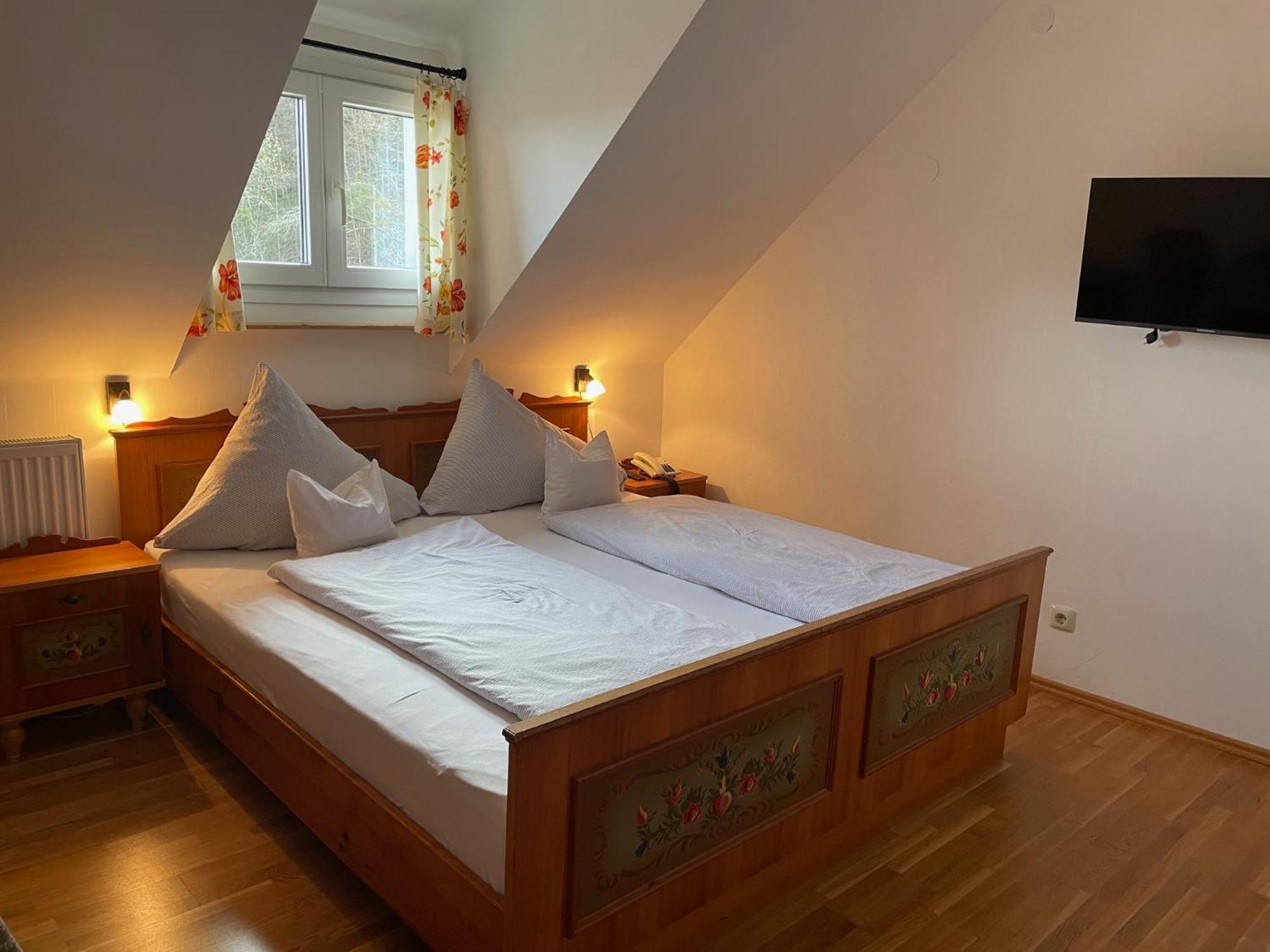 Gasthof Martinihof Latschach ober dem Faakersee Екстериор снимка