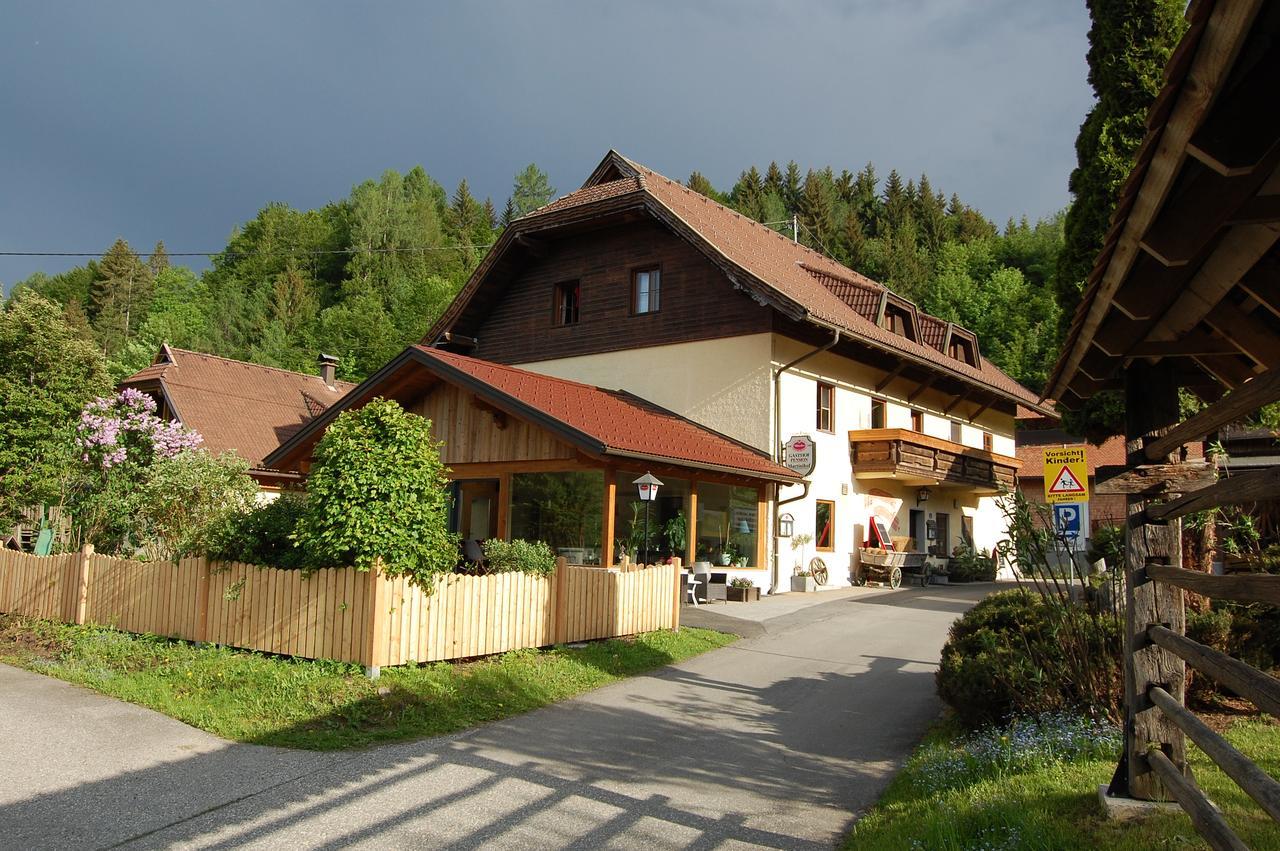 Gasthof Martinihof Latschach ober dem Faakersee Екстериор снимка